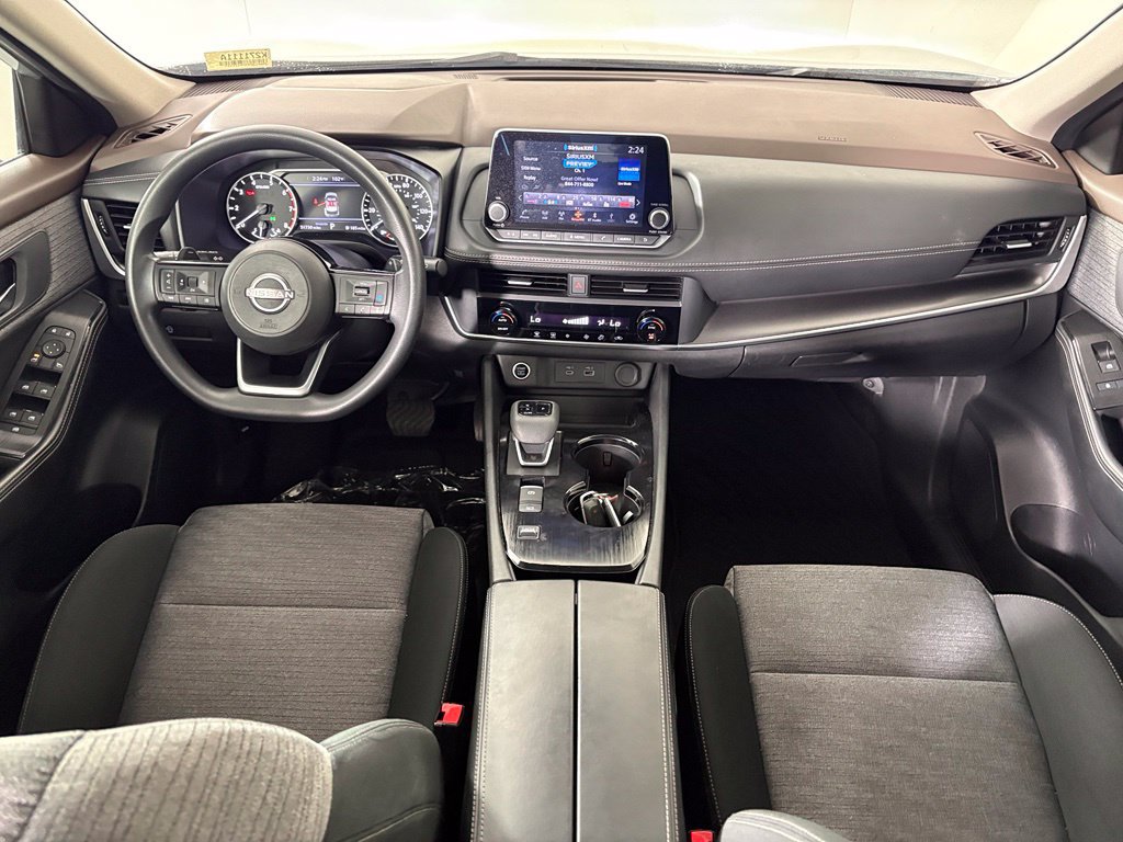 Used 2023 Nissan Rogue SV FWD image 31