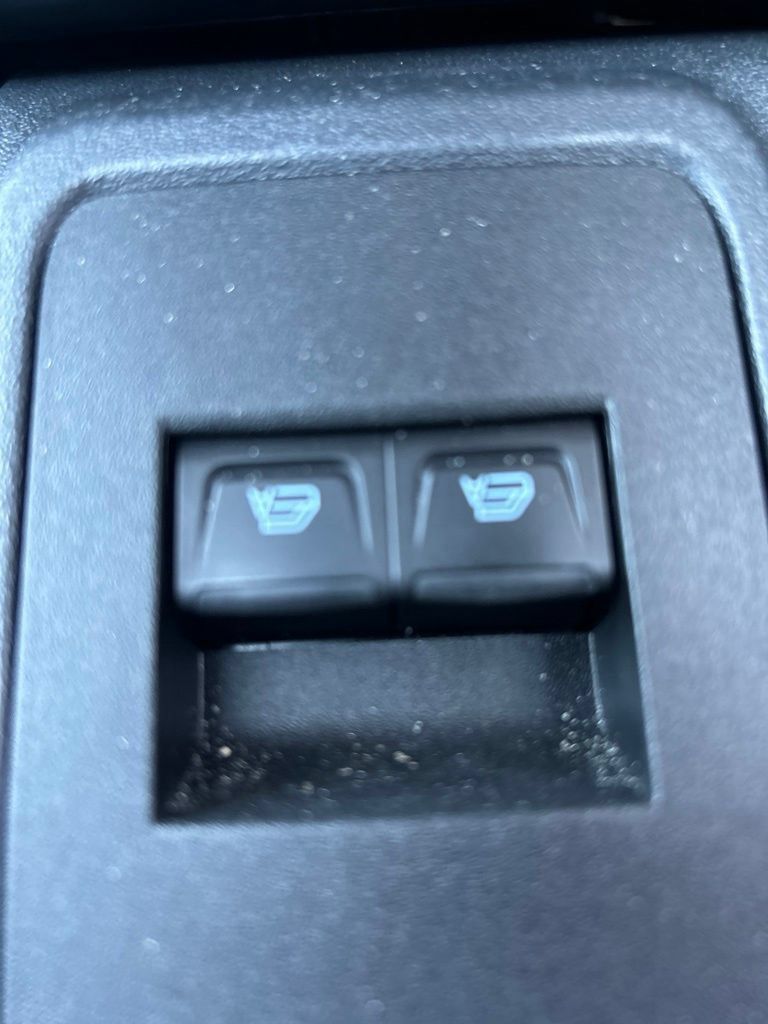 Used 2021 Ford Bronco Badlands w/ Sasquatch Package AWD/4WD image 18