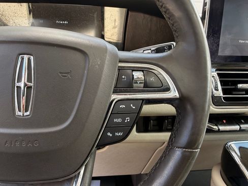 Used 2019 Lincoln Navigator L Reserve AWD/4WD image 43