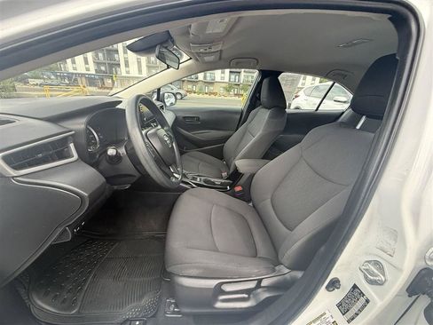 Used 2022 Toyota Corolla LE FWD image 13