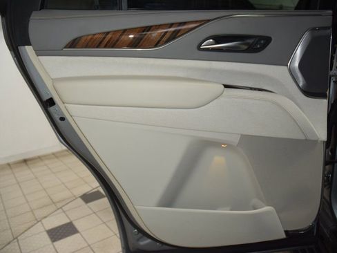 Used 2023 Cadillac Escalade Premium Luxury Platinum image 46