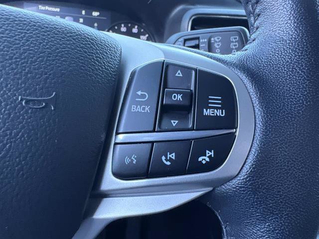 Used 2023 Ford Explorer XLT w/ Equipment Group 202A AWD/4WD image 12