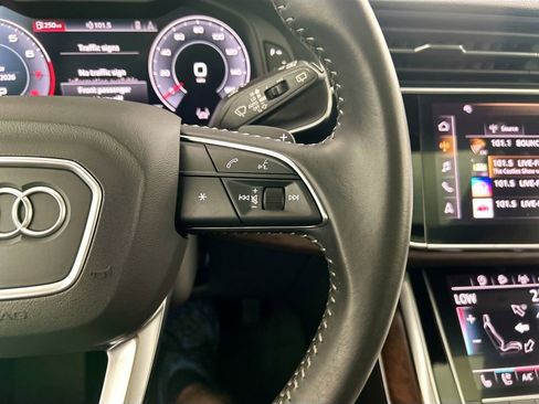 Used 2019 Audi Q8 Premium Plus AWD/4WD image 12
