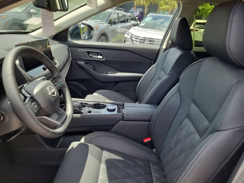 New 2026 Nissan Rogue Platinum w/ Platinum Premium Package AWD/4WD image 9