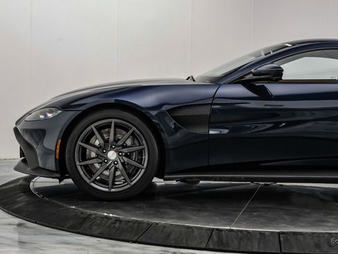 Used 2020 Aston Martin V8 Vantage Coupe RWD image 8