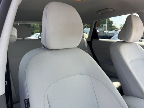 Used 2025 Hyundai Kona SEL AWD/4WD image 27