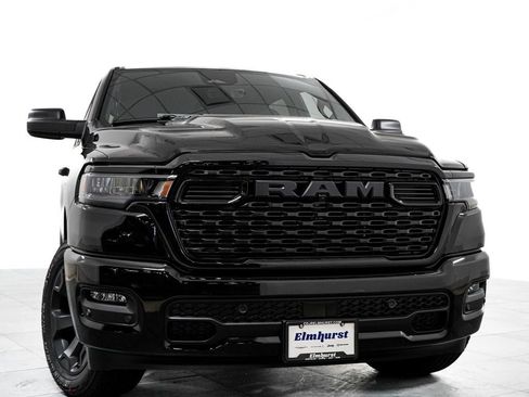 New 2026 RAM 1500 Express AWD/4WD image 3