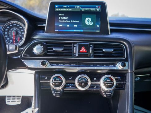 Used 2021 Genesis G70 3.3T w/ Sport Package image 12