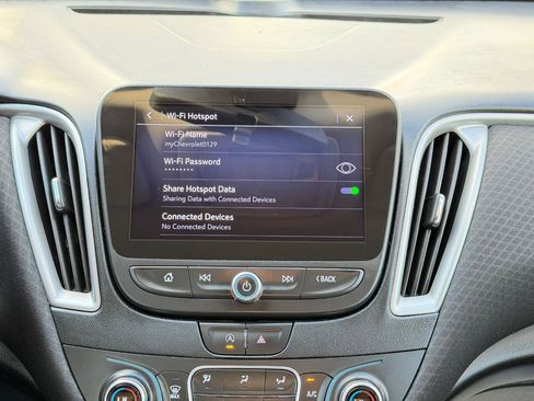 Used 2022 Chevrolet Malibu LT image 49