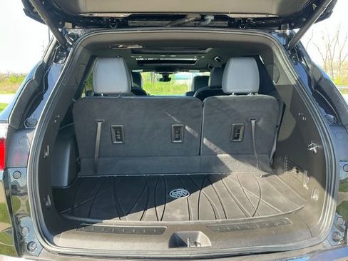 Used 2023 Buick Enclave Premium w/ Experience Buick Package AWD/4WD image 10