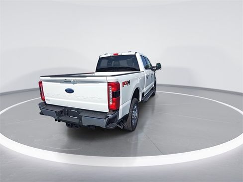 New 2026 Ford F250 Lariat w/ Chrome Package image 8
