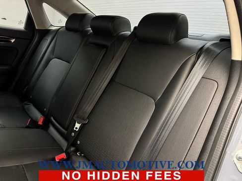 Used 2022 Honda Civic Touring image 16