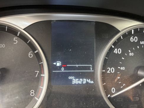 Used 2023 Nissan Kicks S image 12