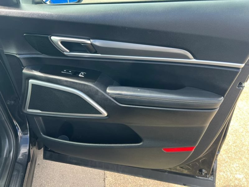 Used 2021 Kia Telluride LX AWD/4WD image 8