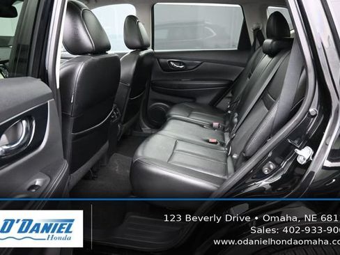 Used 2017 Nissan Rogue SL w/ SL Premium Package AWD/4WD image 36