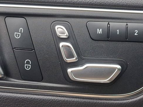 Certified 2019 Mercedes-Benz GLA 250 4MATIC image 24