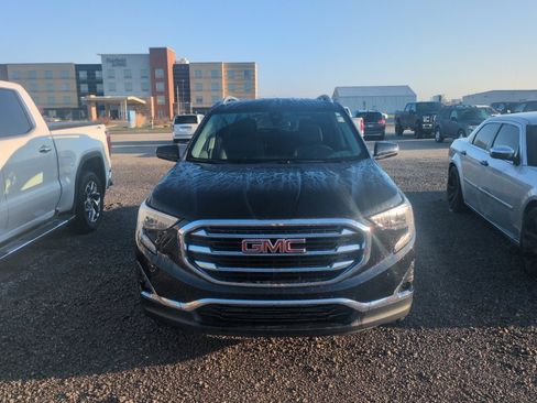 Used 2020 GMC Terrain SLT w/ Preferred Package image 3