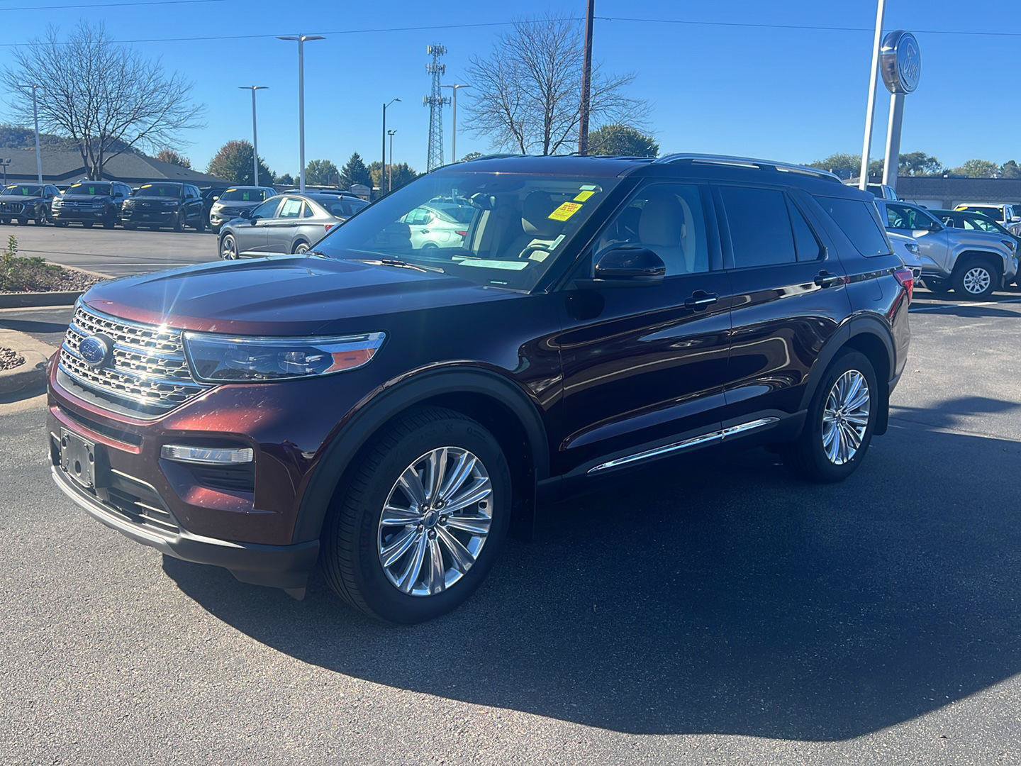 Used 2020 Ford Explorer Limited w/ Class III Trailer Tow Package AWD/4WD image 9