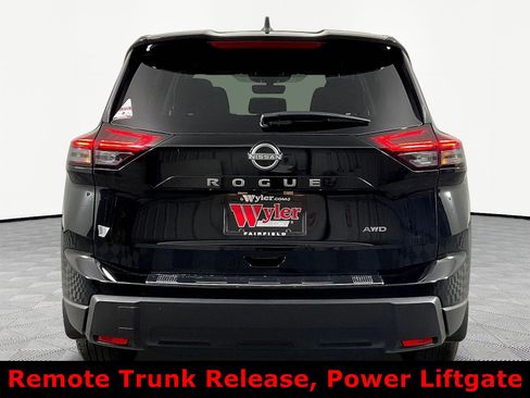 Certified 2026 Nissan Rogue SV AWD/4WD image 5