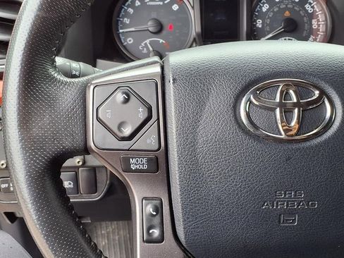 Used 2019 Toyota Tacoma TRD Off-Road AWD/4WD image 6