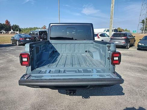 New 2026 Jeep Gladiator Willys image 10