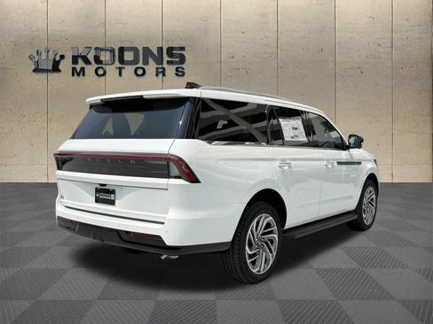 New 2027 Lincoln Navigator Premiere AWD/4WD image 5