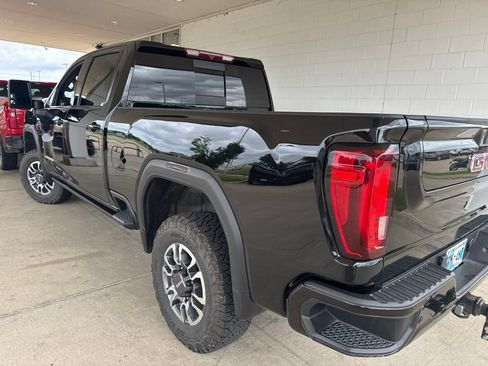 Used 2022 GMC Sierra 3500 AT4 w/ AT4 Preferred Package AWD/4WD image 12