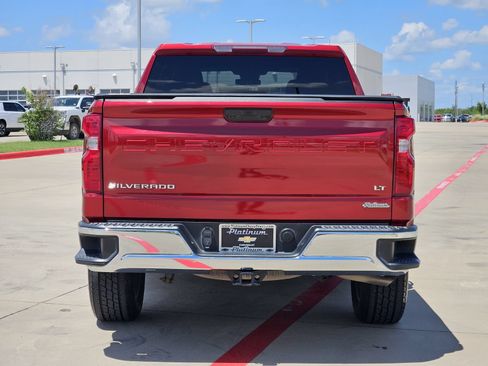 Used 2024 Chevrolet Silverado 1500 LT RWD image 8