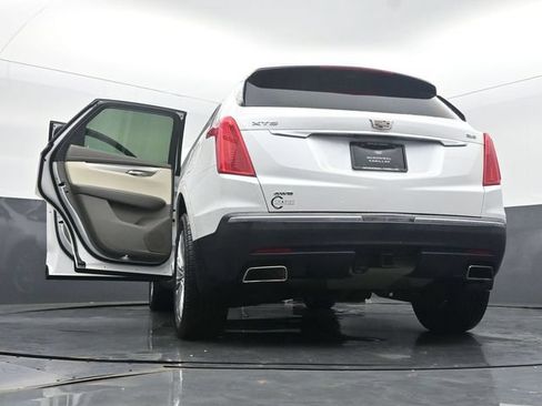 Used 2017 Cadillac XT5 Luxury w/ Advanced Security Package AWD/4WD image 58