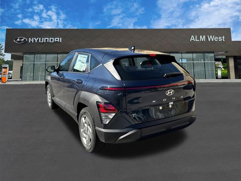 New 2026 Hyundai Kona SE image 7