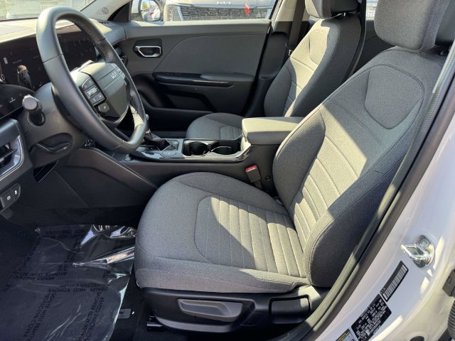Used 2025 Kia K4 EX FWD image 13