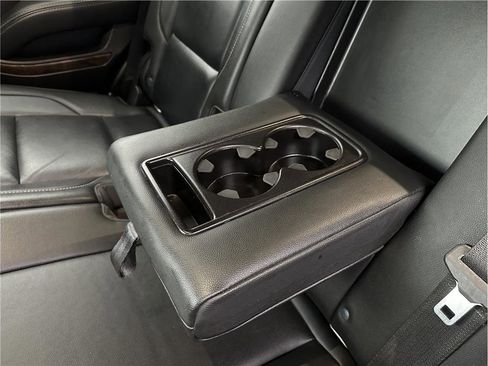 Used 2018 Chevrolet Tahoe LT image 25