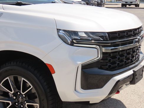 Used 2021 Chevrolet Suburban Z71 AWD/4WD image 6
