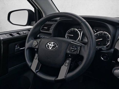 Used 2021 Toyota 4Runner TRD Off-Road Premium w/ Moonroof Package AWD/4WD image 22