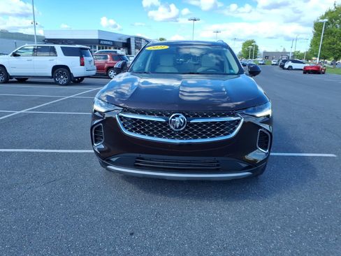 Used 2021 Buick Envision Avenir w/ Technology Package II AWD/4WD image 2