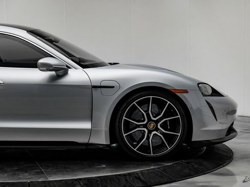 Used 2023 Porsche Taycan Turbo S w/ Premium Package image 18