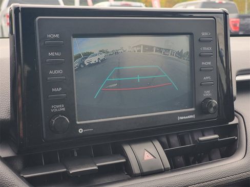 Used 2021 Toyota RAV4 XLE image 20