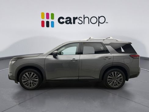 Used 2023 Nissan Pathfinder SL w/ SL Premium Package image 2