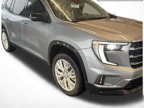 Used 2024 GMC Acadia Elevation w/ Luxury Package image 1