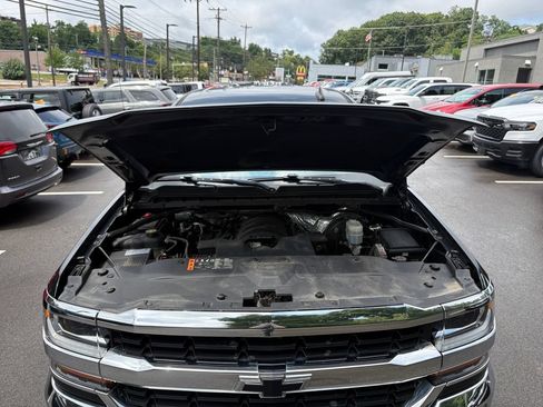 Used 2018 Chevrolet Silverado 1500 LT w/ All Star Edition AWD/4WD image 29