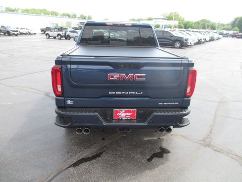 Used 2019 GMC Sierra 1500 Denali w/ Denali Ultimate Package AWD/4WD image 7