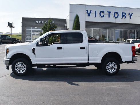 Used 2019 Ford F350 XLT image 2