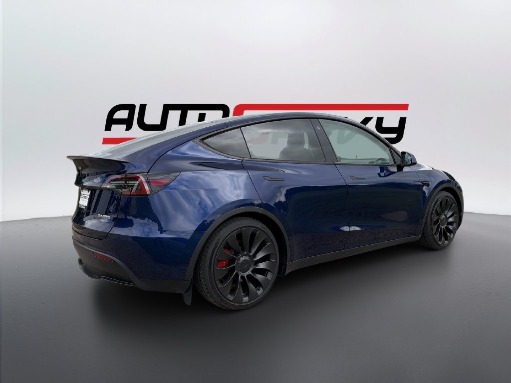 Used 2022 Tesla Model Y Performance AWD/4WD image 4