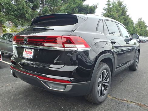New 2026 Volkswagen Atlas Cross Sport SE AWD/4WD image 2