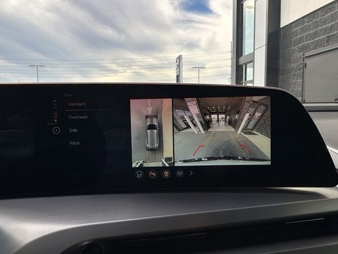 New 2026 Cadillac Vistiq Sport image 27