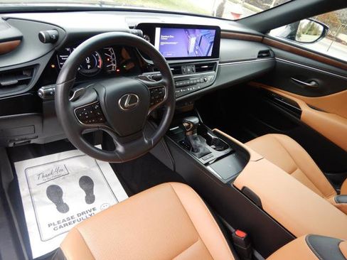 Used 2023 Lexus ES 350 w/ Premium Package image 12