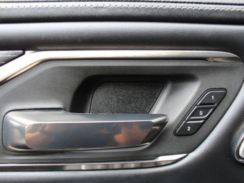 Used 2019 RAM 1500 Limited RWD image 35