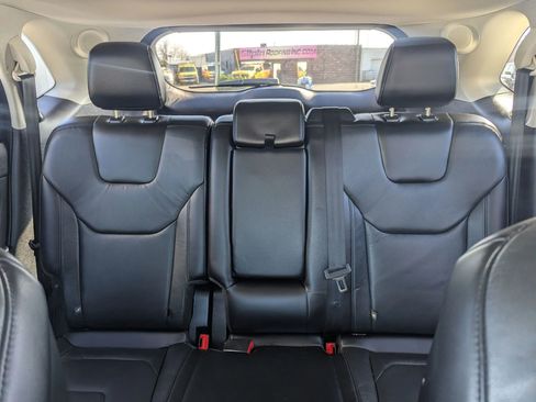 Used 2015 Ford Edge Titanium w/ Technology Package image 17