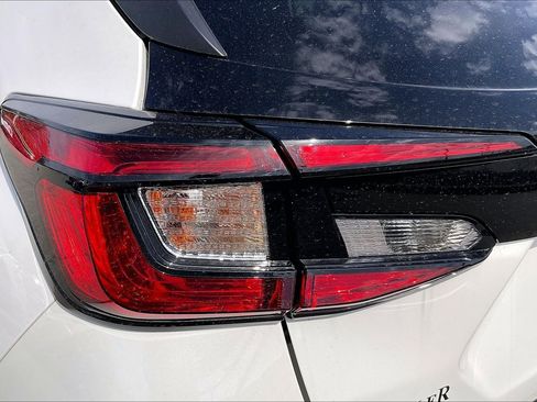 Certified 2024 Subaru Crosstrek 2.5i Sport w/ Popular Package #3A AWD/4WD image 31