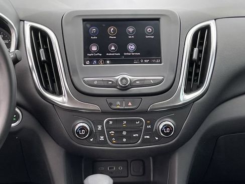 Used 2024 Chevrolet Equinox LT FWD image 16